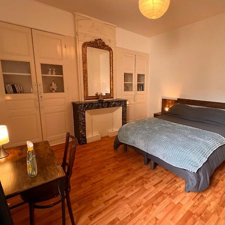 La Colbertine - Charming Apartment In Place Colbert Rochefort  Bagian luar foto