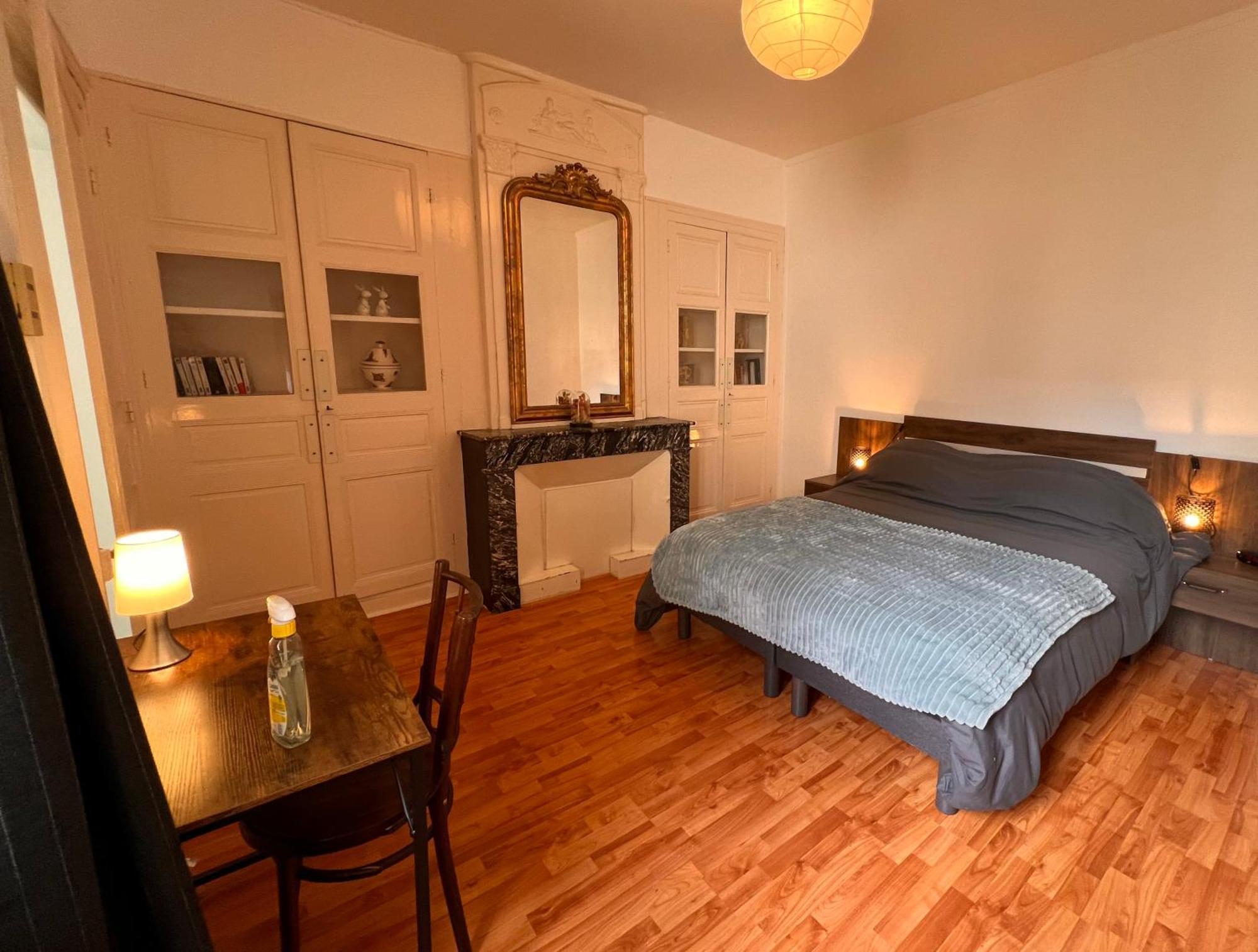 La Colbertine - Charming Apartment In Place Colbert Rochefort  Bagian luar foto